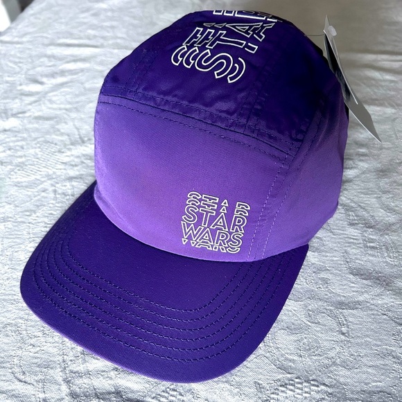 NWT Disney Star Wars Cap - Picture 1 of 7